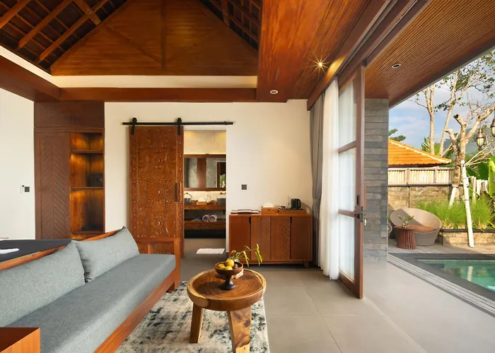 Resort Kankhara 4*
